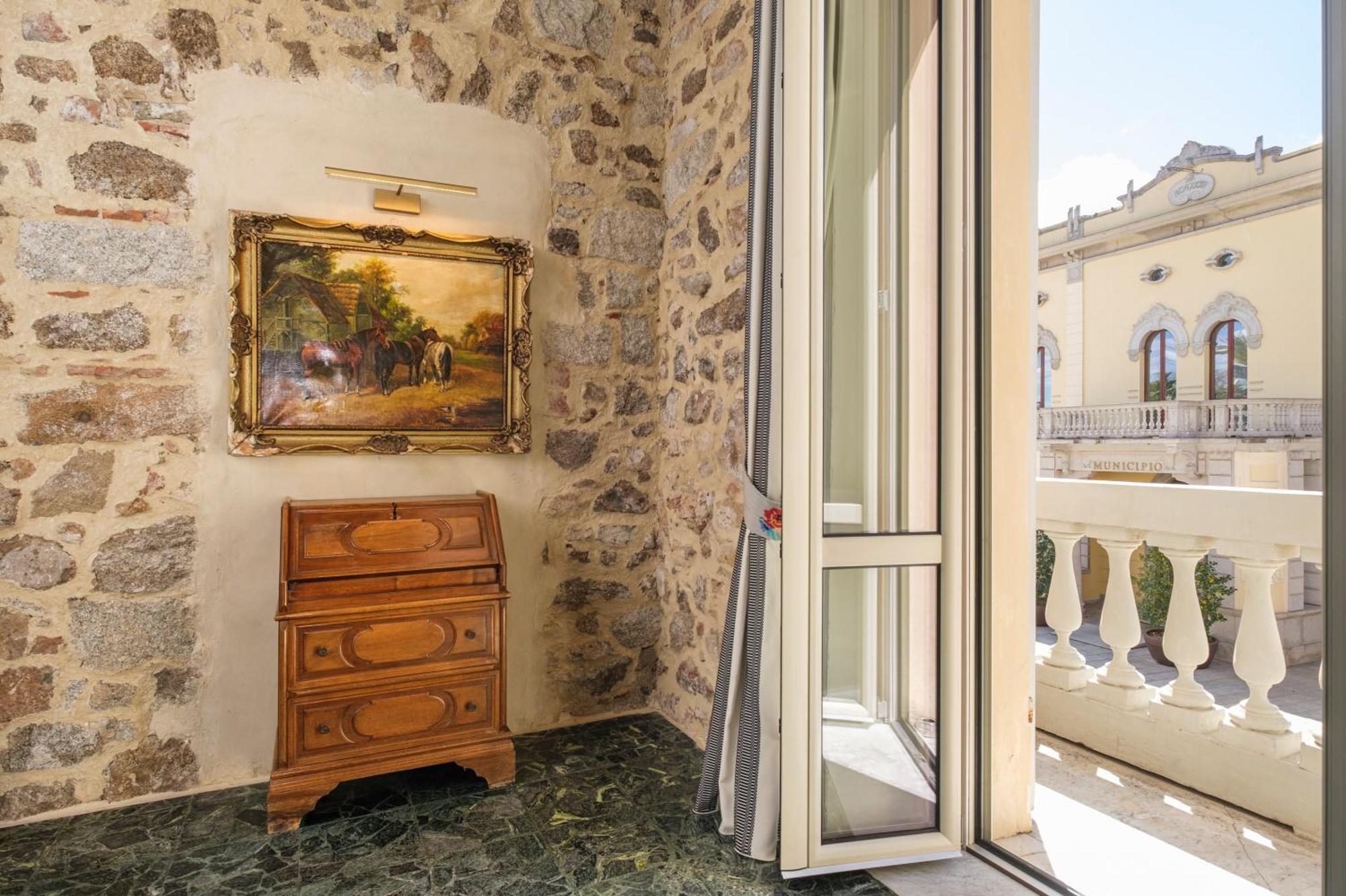 Kemani Villa Sara אולביה חדר תמונה